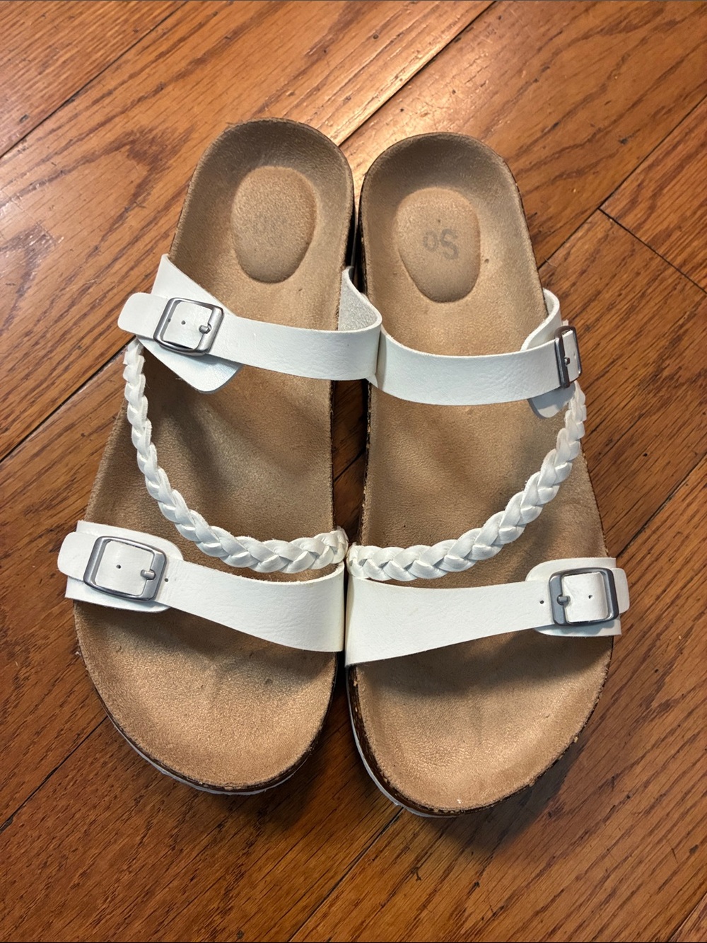 Size 8 med white strapped sandals